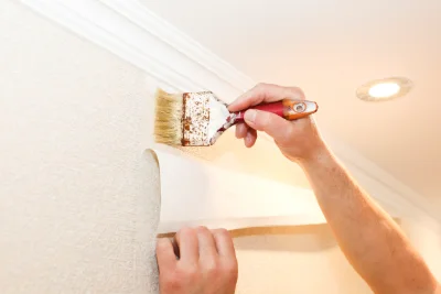 Pose de papier peint à Lanildut — revêtements muraux et toiles de verre
